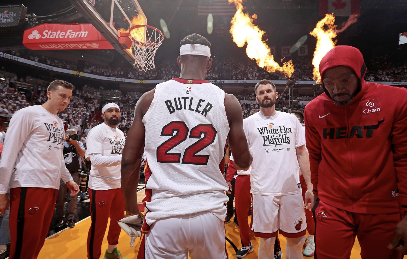 葡超倒计时;迈阿密热火关键时刻战术微调;细节引发关注;悬念犹存;更衣室氛围转暖的简单介绍 葡超倒计时;迈阿密热火关键时刻战术微调;细节引发关注;悬念犹存;更衣室氛围转暖的简单介绍