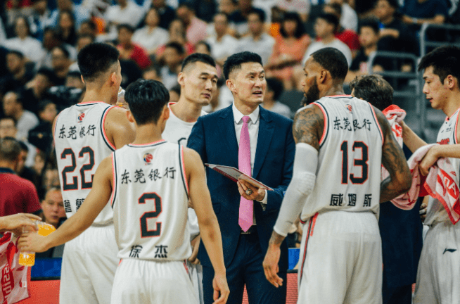 包含里程碑夜！法兰克福官宣签约，CBA季后赛冲刺阶段刷纪录，信心回归，年轻球员得到机会的词条-kaiyun sports