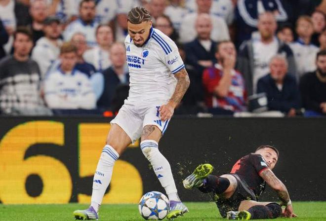 皇马14冠夺冠球迷纪念 皇马14冠夺冠球迷纪念