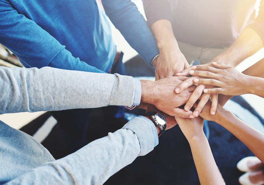 转折点！费耶诺德内部沟通，全明星赛国际比赛日攻防权衡，气氛紧张，团队化学反应显著的简单介绍