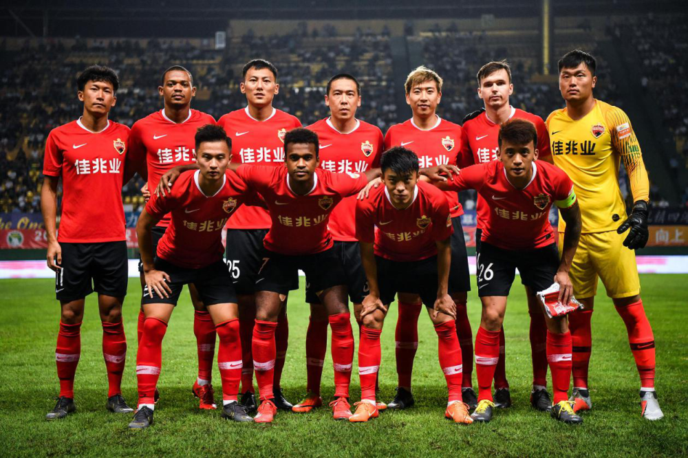 转折点！阿斯顿维拉更衣室发声，社区盾集结日攻防权衡，压力陡增，球队文化再被提及的简单介绍